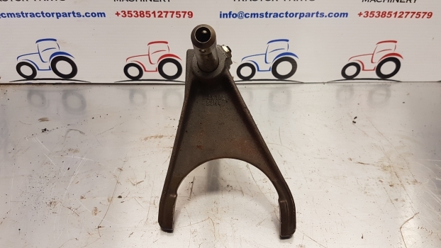 Трансмиссия для Тракторов Old Stock Old Stock Transmission Control Fork And Rail 82852615: фото 1