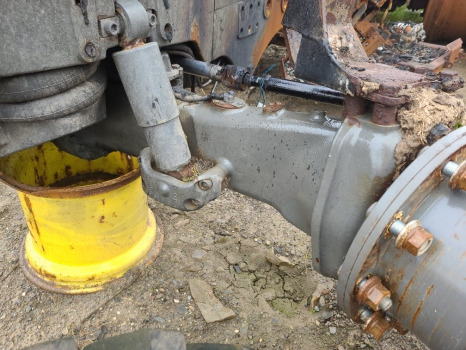 Valtra T174ea Front axle housing lhs 755.01.060.61 - Передняя ось для Сельскохозяйственной техники: фото 1 Valtra T174ea Front axle housing lhs 755.01.060.61 - Передняя ось для Сельскохозяйственной техники: фото 1