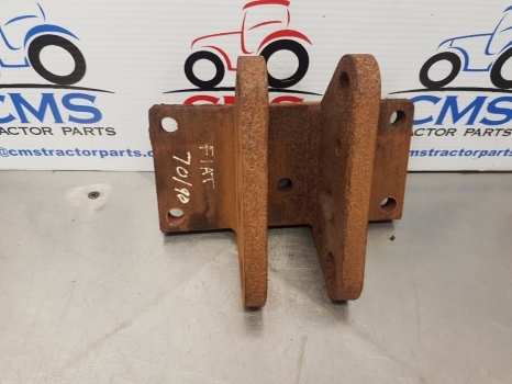 Fiat 70-90, 76, 86, 90 Ford 30, Top Link Bracket 5150842, 5128399, 47579612 - Запчасти для Тракторов: фото 1 Fiat 70-90, 76, 86, 90 Ford 30, Top Link Bracket 5150842, 5128399, 47579612 - Запчасти для Тракторов: фото 1