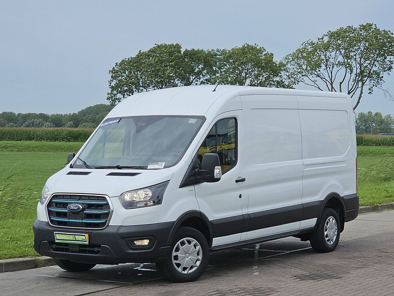 Ford E-Transit 68 Kwh elektrisch - Цельнометаллический фургон, Электрический фургон: фото 2 Ford E-Transit 68 Kwh elektrisch - Цельнометаллический фургон, Электрический фургон: фото 2
