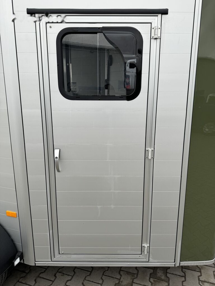 Cheval Liberté Touring Country XL na dwa konie z dużą siodlarnią 2.2T DMC - Прицеп-коневоз: фото 5 Cheval Liberté Touring Country XL na dwa konie z dużą siodlarnią 2.2T DMC - Прицеп-коневоз: фото 5