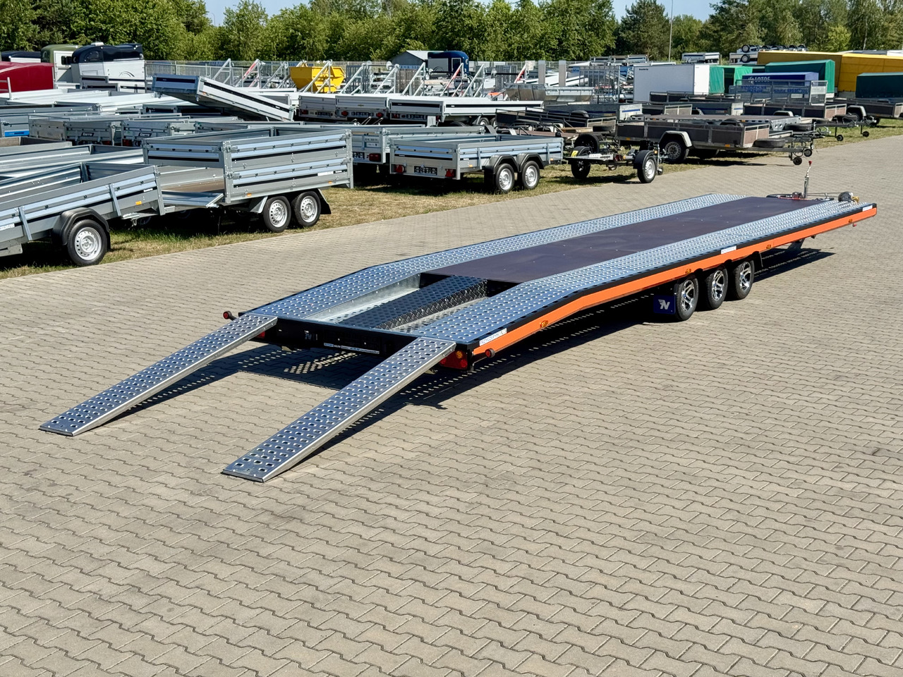 NIEWIADÓW Indiana Premium Color 850 x 210 cm | 3500 kg - Прицеп-автовоз: фото 2 NIEWIADÓW Indiana Premium Color 850 x 210 cm | 3500 kg - Прицеп-автовоз: фото 2