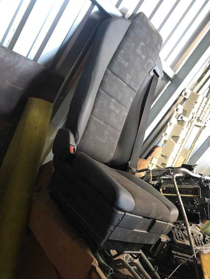 Foteli siedzenia komplet Mercedes Actros nowe - Сиденье для Грузовиков: фото 4 Foteli siedzenia komplet Mercedes Actros nowe - Сиденье для Грузовиков: фото 4