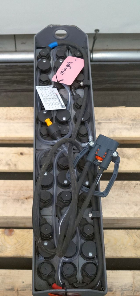 Jungheinrich unknown | Battery 24 2PZB150 year 2024 weight 150 kg sn. C81403233 - Аккумулятор для Погрузочно-разгрузочной техники: фото 2 Jungheinrich unknown | Battery 24 2PZB150 year 2024 weight 150 kg sn. C81403233 - Аккумулятор для Погрузочно-разгрузочной техники: фото 2