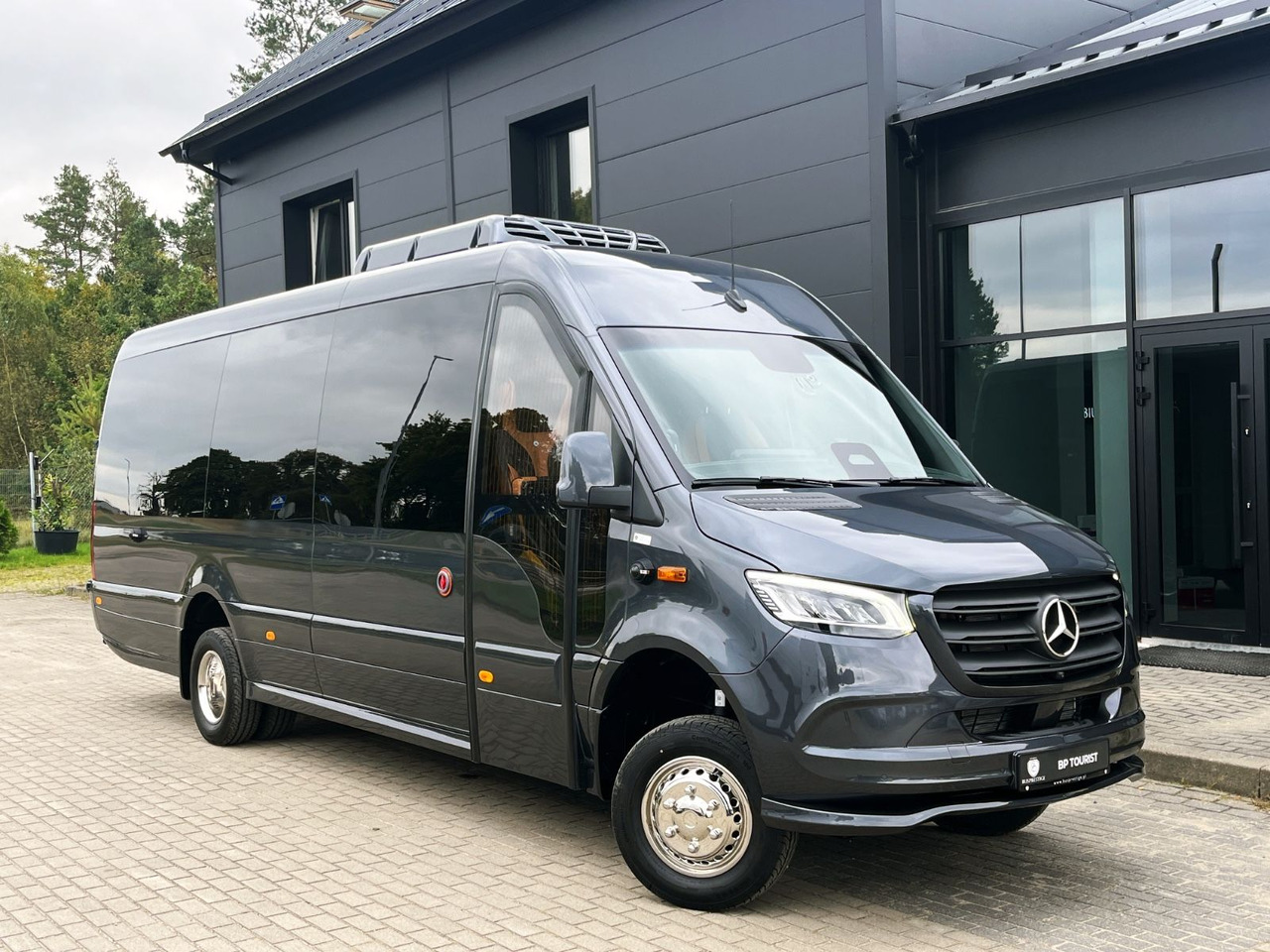 Mercedes-Benz Sprinter 519 AWD 4x4 TOURIST  / 21 to 24 Seats - Микроавтобус, Пассажирский фургон: фото 1 Mercedes-Benz Sprinter 519 AWD 4x4 TOURIST  / 21 to 24 Seats - Микроавтобус, Пассажирский фургон: фото 1