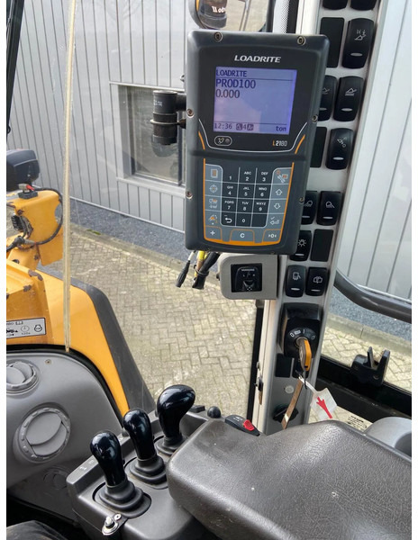 Колёсный погрузчик Volvo L180 G: фото 10 Колёсный погрузчик Volvo L180 G: фото 10