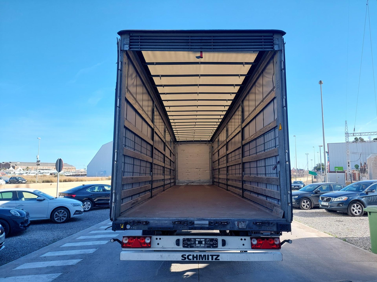 Тентованный полуприцеп Schmitz Cargobull SCS24/L Varios: фото 8