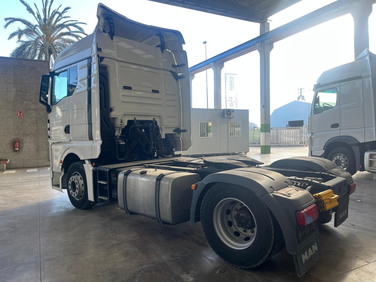 MAN TGX 18.470 GM Retarder - Тягач: фото 4 MAN TGX 18.470 GM Retarder - Тягач: фото 4