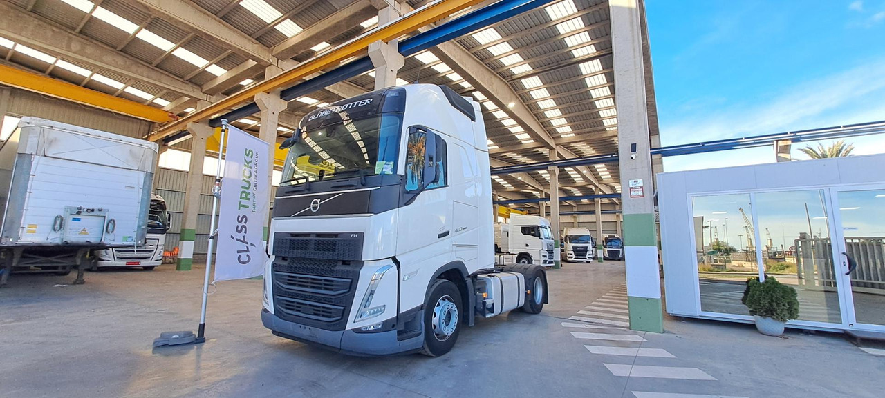 Volvo FH 460 Globetrotter XL Retarder - Тягач: фото 1 Volvo FH 460 Globetrotter XL Retarder - Тягач: фото 1