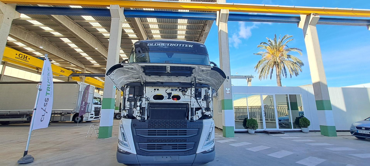 Volvo FH 460 Globetrotter XL Retarder - Тягач: фото 4 Volvo FH 460 Globetrotter XL Retarder - Тягач: фото 4
