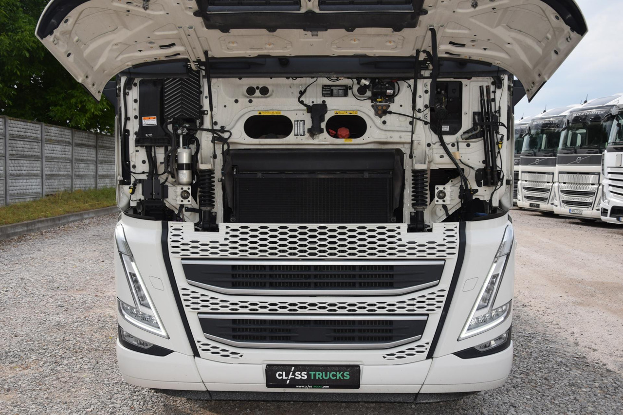 Тягач Volvo FH 460 Globetrotter XL i-Save Side Skirts: фото 16