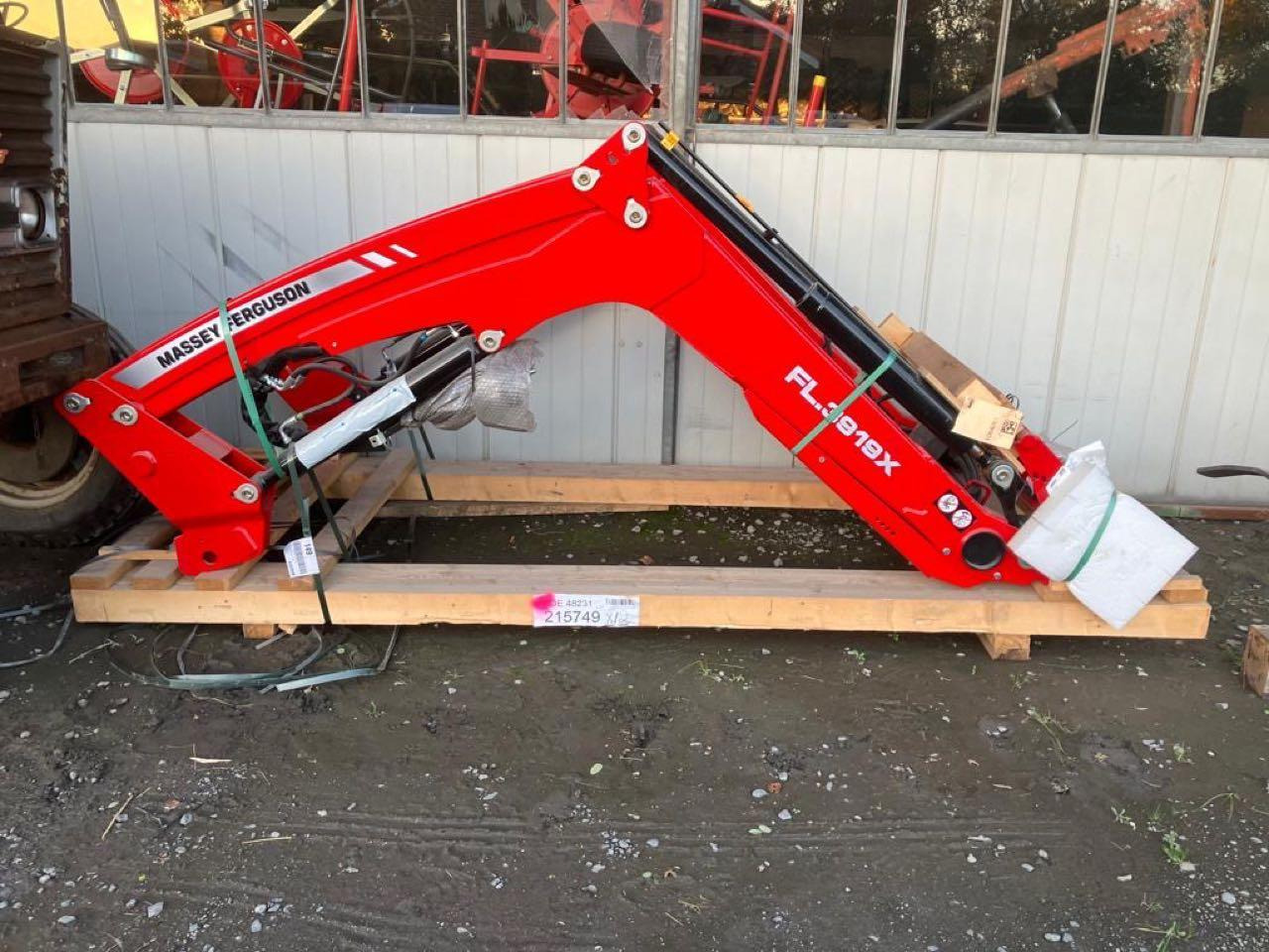 ALÖ X5SDME / MF FL3919X - Фронтальный погрузчик для трактора: фото 2 ALÖ X5SDME / MF FL3919X - Фронтальный погрузчик для трактора: фото 2