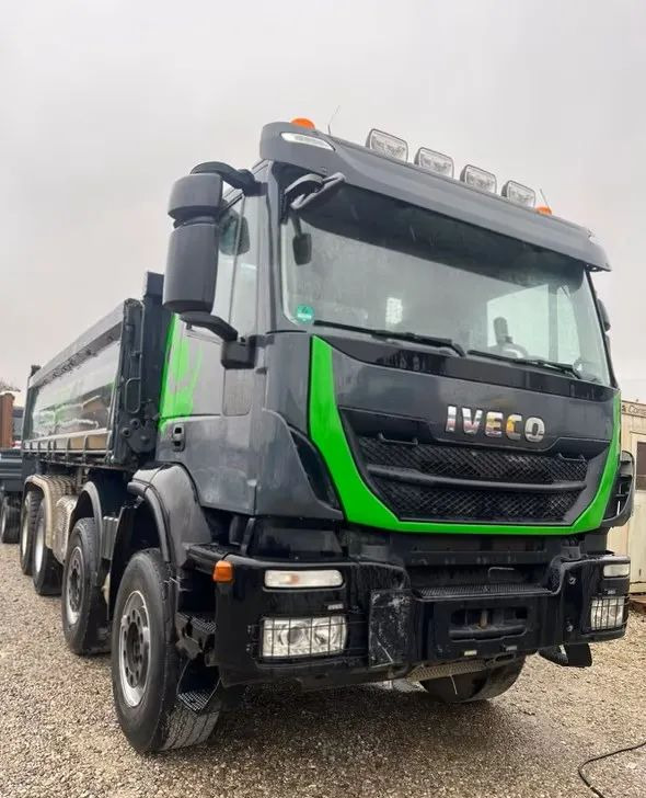 Iveco Magirus AD 340 T • 8x4 • Bordmatik Wywrotka trójstronna • 450 KM • Euro 6 • Przebieg 294 304 km ! - Самосвал: фото 1 Iveco Magirus AD 340 T • 8x4 • Bordmatik Wywrotka trójstronna • 450 KM • Euro 6 • Przebieg 294 304 km ! - Самосвал: фото 1