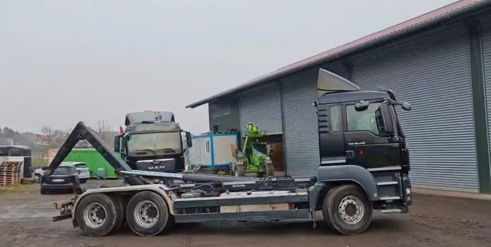 MAN TGS 26.440 6x4 – Meiller z systemem HDS (roll-off) + Kontener + Przyczepa – Euro 5 - Крюковой мультилифт: фото 2 MAN TGS 26.440 6x4 – Meiller z systemem HDS (roll-off) + Kontener + Przyczepa – Euro 5 - Крюковой мультилифт: фото 2