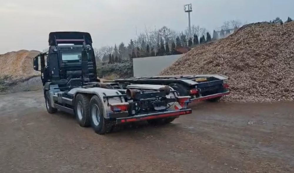 MAN TGS 26.440 6x4 – Meiller z systemem HDS (roll-off) + Kontener + Przyczepa – Euro 5 - Крюковой мультилифт: фото 1 MAN TGS 26.440 6x4 – Meiller z systemem HDS (roll-off) + Kontener + Przyczepa – Euro 5 - Крюковой мультилифт: фото 1