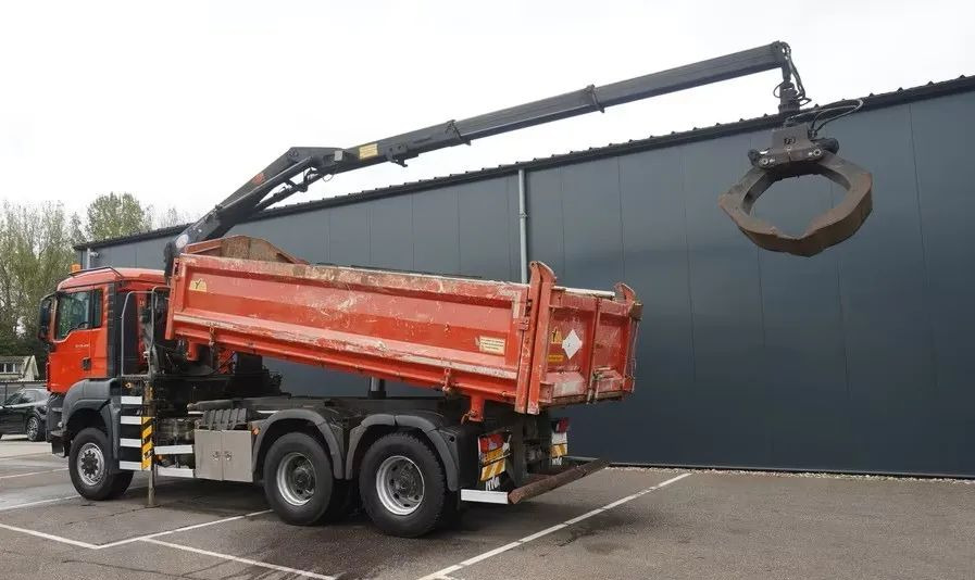 MAN TGS 28.400 / 6x6 / WYWROTKA 2-STRONNA Z HDS HMF 1643 Z2/ EURO 5 - Самосвал: фото 2 MAN TGS 28.400 / 6x6 / WYWROTKA 2-STRONNA Z HDS HMF 1643 Z2/ EURO 5 - Самосвал: фото 2