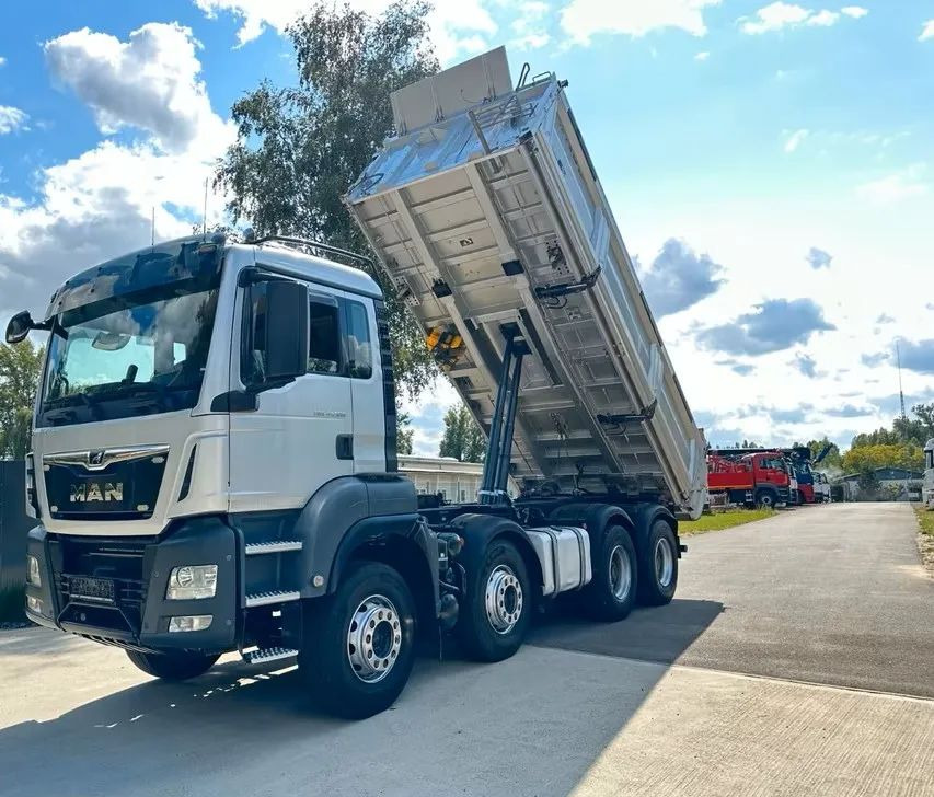 MAN TGS 41.500 8x4 – wywrotka 3-stronna MEILLER + Bordmatic +Retarder +Euro6 - Самосвал: фото 1 MAN TGS 41.500 8x4 – wywrotka 3-stronna MEILLER + Bordmatic +Retarder +Euro6 - Самосвал: фото 1
