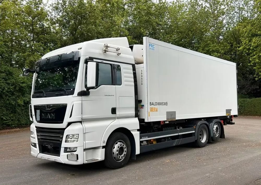 MAN TGX 26.470 – Chłodnia z agregatem Thermo King / Retarder / Navi / Euro 6 /6x2 - Рефрижератор: фото 1 MAN TGX 26.470 – Chłodnia z agregatem Thermo King / Retarder / Navi / Euro 6 /6x2 - Рефрижератор: фото 1