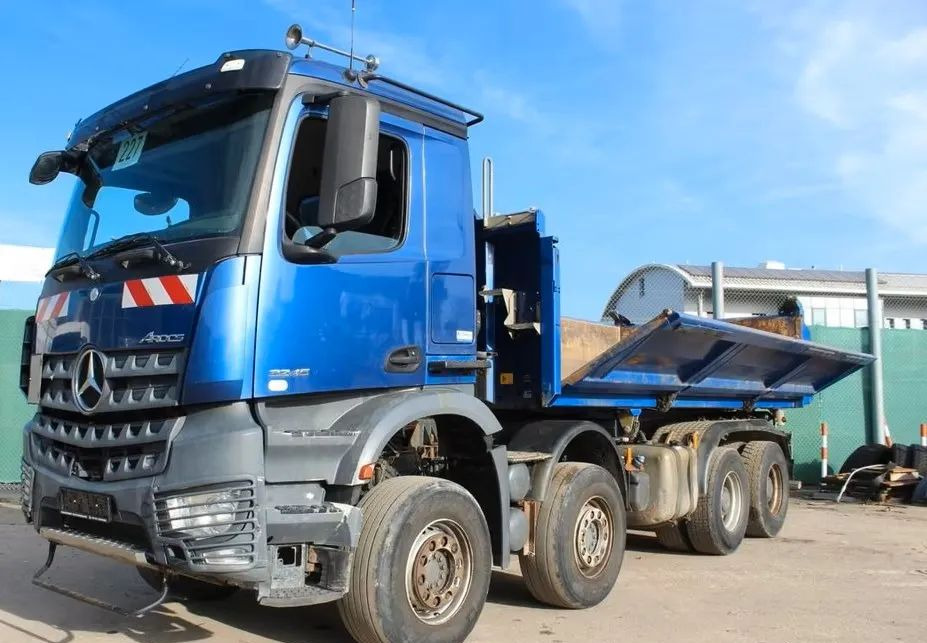 Mercedes-Benz 3245 | 8x4 | Wywrotka 3-stronna Meiller | Retarder | Bordmatik | Euro 6 | Klima | 308 798 km - Самосвал: фото 1 Mercedes-Benz 3245 | 8x4 | Wywrotka 3-stronna Meiller | Retarder | Bordmatik | Euro 6 | Klima | 308 798 km - Самосвал: фото 1