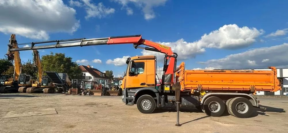 Самосвал Mercedes-Benz Arocs 2648/3 – 3-stronny wywrotka Meiller / Żuraw Palfinger PK23002 / 2x BORDMATIK / Automatyczna: фото 13