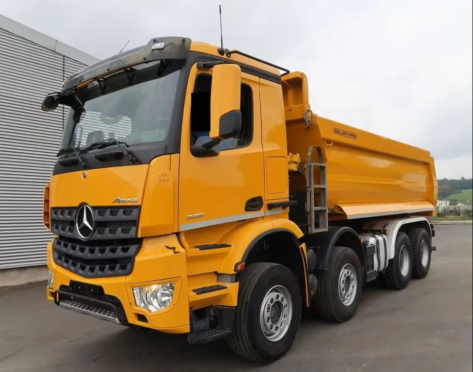Mercedes-Benz Arocs 3251 / 8x4 / Wywrotka Meiller 3- stronna / Euro 6d / Przebieg: 215 600 km - Самосвал: фото 1 Mercedes-Benz Arocs 3251 / 8x4 / Wywrotka Meiller 3- stronna / Euro 6d / Przebieg: 215 600 km - Самосвал: фото 1