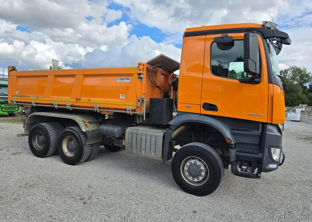 Mercedes-Benz Arocs 3345 6x6 Allrad / Bordmatic – Wywrotka Dautel | 449 KM | - Самосвал: фото 3 Mercedes-Benz Arocs 3345 6x6 Allrad / Bordmatic – Wywrotka Dautel | 449 KM | - Самосвал: фото 3