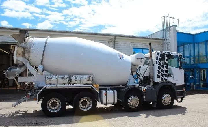 Scania G 410 8x4 – betonowóz Liebherr HTM 904 (9 m³) - Автобетоносмеситель: фото 1 Scania G 410 8x4 – betonowóz Liebherr HTM 904 (9 m³) - Автобетоносмеситель: фото 1