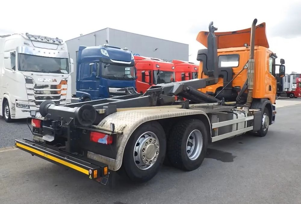 Scania G 450 — Hakowiec / Retarder / Pełna pneumatyka / Skrętna oś / Euro 6/ 6x2 - Крюковой мультилифт: фото 4 Scania G 450 — Hakowiec / Retarder / Pełna pneumatyka / Skrętna oś / Euro 6/ 6x2 - Крюковой мультилифт: фото 4