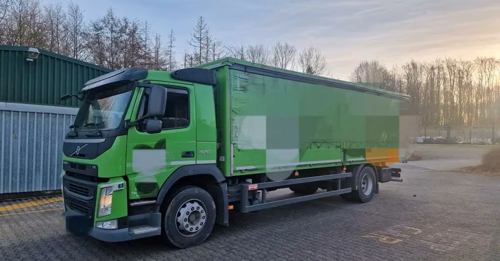 Volvo FM 420 – zabudowa + plandeka / Automatyczna skrzynia / Euro 6 / Zawieszenie pneumatyczne/ 4x2/ - Тентованный грузовик: фото 2 Volvo FM 420 – zabudowa + plandeka / Automatyczna skrzynia / Euro 6 / Zawieszenie pneumatyczne/ 4x2/ - Тентованный грузовик: фото 2