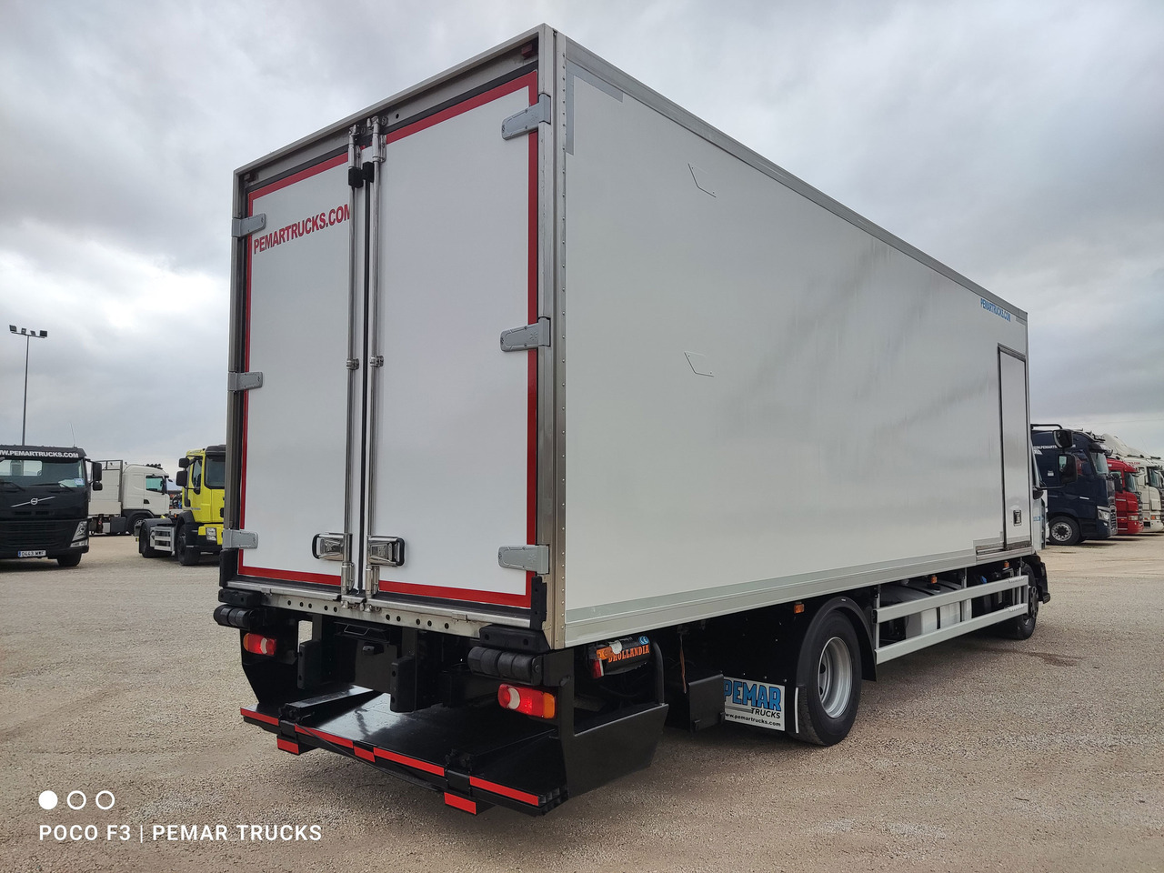 RENAULT MIDLUM D16 240 EURO 6 - Рефрижератор: фото 5 RENAULT MIDLUM D16 240 EURO 6 - Рефрижератор: фото 5