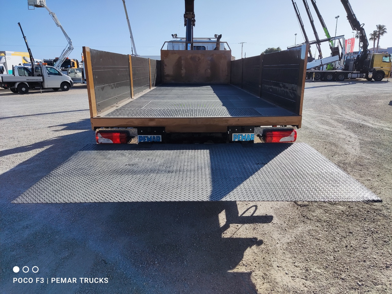 SCANIA P 420 6X2 GRUA CAJA FIJA - Грузовик-контейнеровоз/ Сменный кузов, Автоманипулятор: фото 5 SCANIA P 420 6X2 GRUA CAJA FIJA - Грузовик-контейнеровоз/ Сменный кузов, Автоманипулятор: фото 5