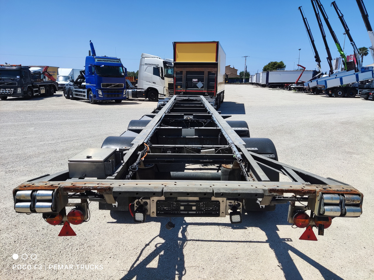 SCHMITZ CARGOBULL KO36 CHASIS MEGATRAILER 4 ejes - Шасси прицеп: фото 4 SCHMITZ CARGOBULL KO36 CHASIS MEGATRAILER 4 ejes - Шасси прицеп: фото 4