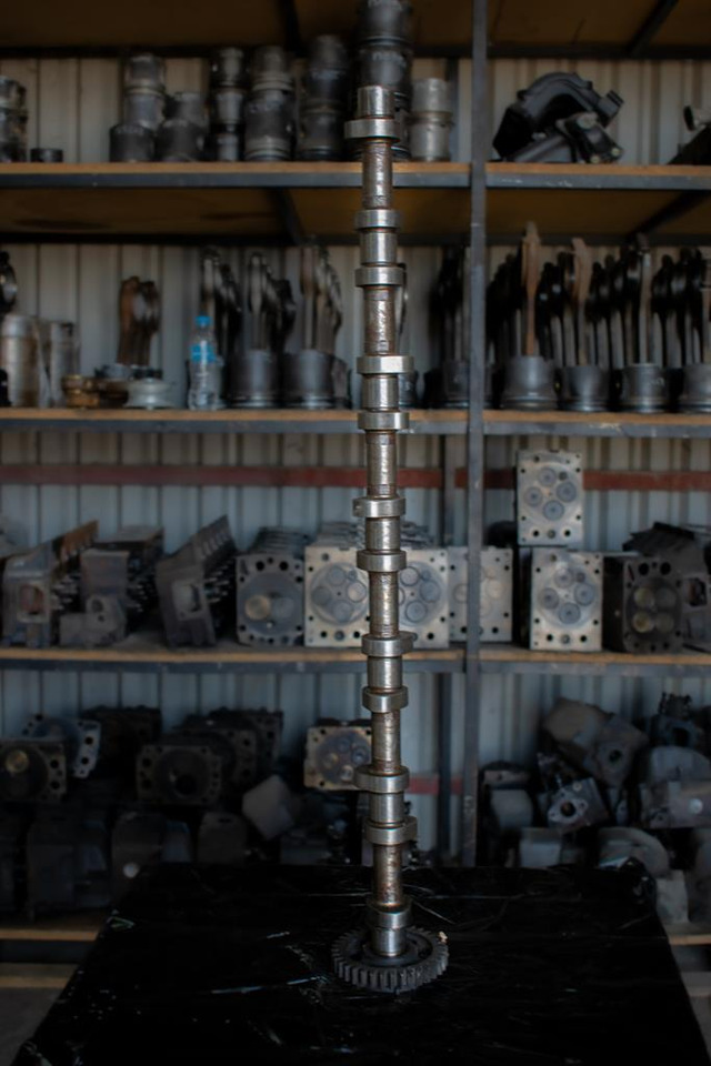 MAN TGA WITH ENGINE CODE D 2066 - Распределительный вал для Грузовиков: фото 1 MAN TGA WITH ENGINE CODE D 2066 - Распределительный вал для Грузовиков: фото 1