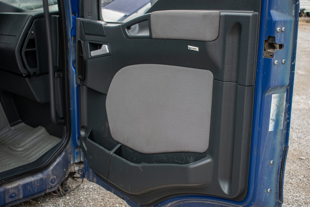 MAN TGL DOOR TRIM RIGHT - PASSENGER'S - Дверь и запчасти для Грузовиков: фото 2 MAN TGL DOOR TRIM RIGHT - PASSENGER'S - Дверь и запчасти для Грузовиков: фото 2