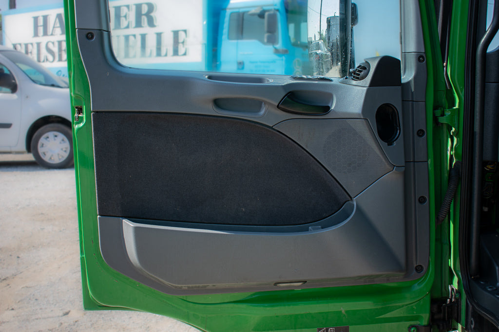 MERCEDES-BENZ ACTROS MP II DOOR LINING - DRIVER - Дверь и запчасти для Грузовиков: фото 1 MERCEDES-BENZ ACTROS MP II DOOR LINING - DRIVER - Дверь и запчасти для Грузовиков: фото 1