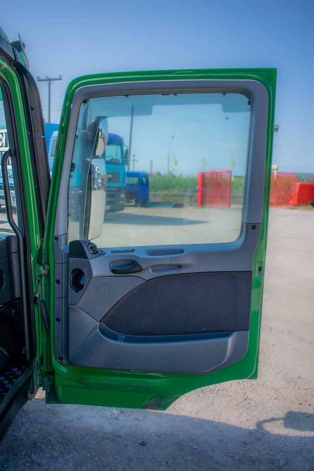 MERCEDES-BENZ ACTROS MP II - PASSENGER - Дверь и запчасти для Грузовиков: фото 2 MERCEDES-BENZ ACTROS MP II - PASSENGER - Дверь и запчасти для Грузовиков: фото 2