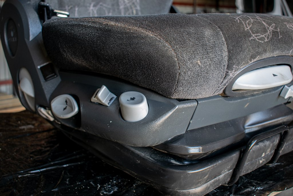 MERCEDES-BENZ AXOR PASSENGER AIR SEAT - Сиденье для Грузовиков: фото 4 MERCEDES-BENZ AXOR PASSENGER AIR SEAT - Сиденье для Грузовиков: фото 4