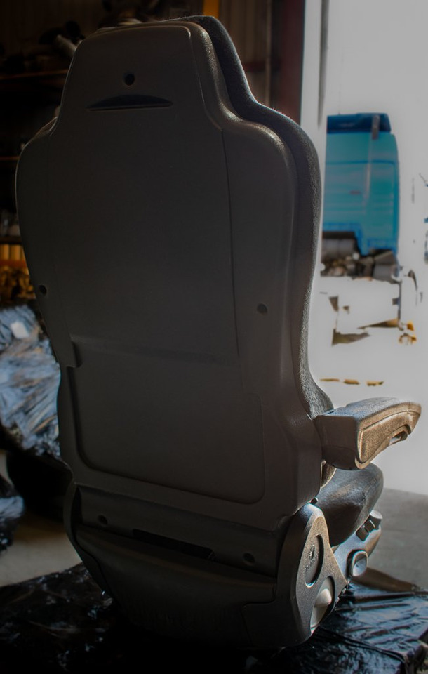 MERCEDES-BENZ AXOR PASSENGER AIR SEAT - Сиденье для Грузовиков: фото 5 MERCEDES-BENZ AXOR PASSENGER AIR SEAT - Сиденье для Грузовиков: фото 5
