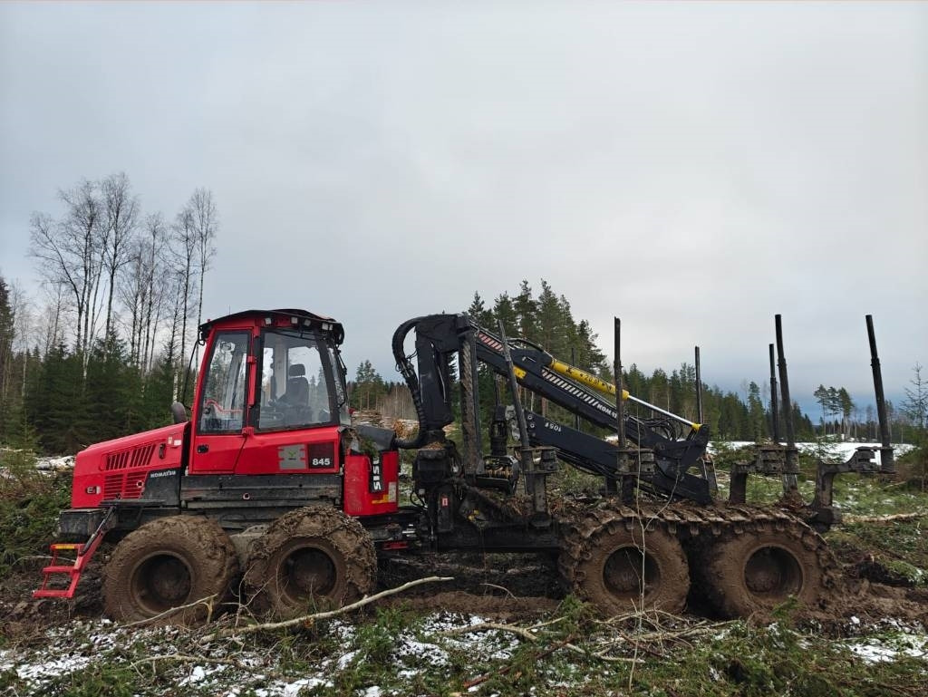Komatsu 845 - Форвардер: фото 2 Komatsu 845 - Форвардер: фото 2
