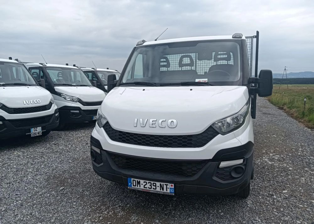 Iveco 35C13, 35C12, 35C14, 35C15 - Малотоннажный самосвал: фото 2 Iveco 35C13, 35C12, 35C14, 35C15 - Малотоннажный самосвал: фото 2