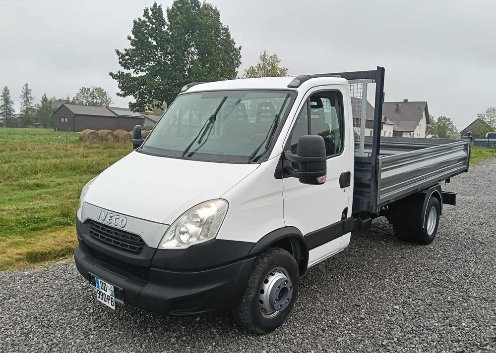 Iveco 35C13, 35C14, 35C15, 35C17, 70C17 - Малотоннажный самосвал: фото 3 Iveco 35C13, 35C14, 35C15, 35C17, 70C17 - Малотоннажный самосвал: фото 3