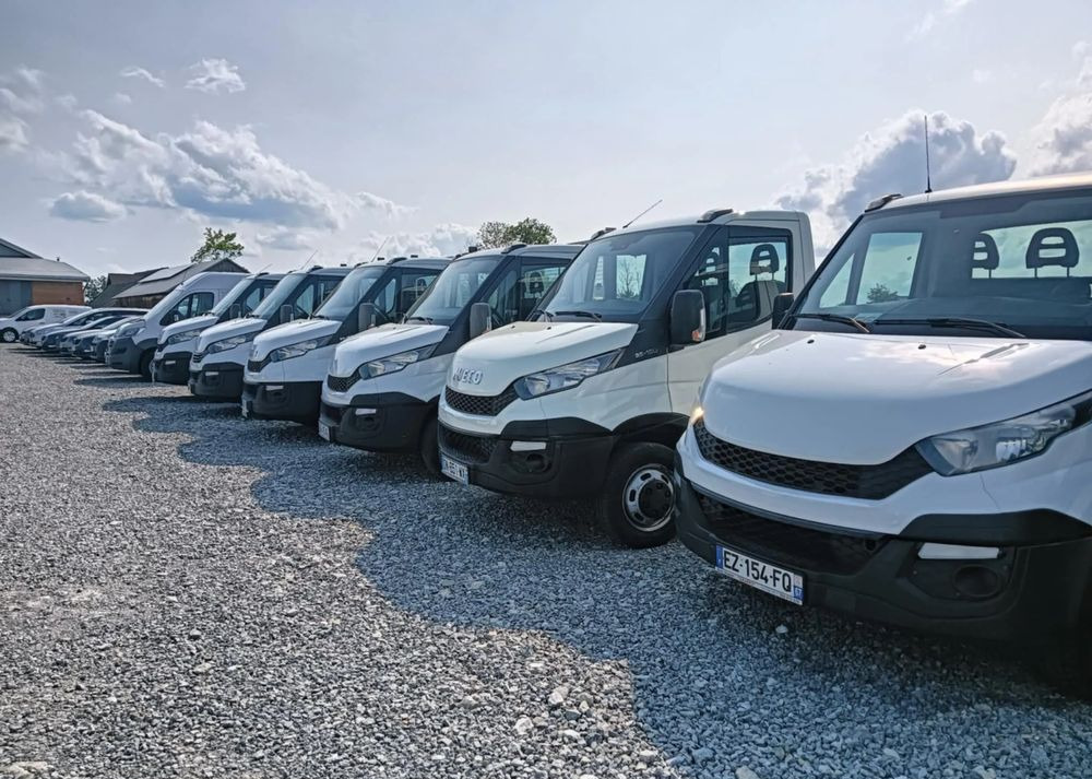 Iveco 35C14, 35C13, 35C15, 35C12 - Фургон с закрытым кузовом: фото 2 Iveco 35C14, 35C13, 35C15, 35C12 - Фургон с закрытым кузовом: фото 2