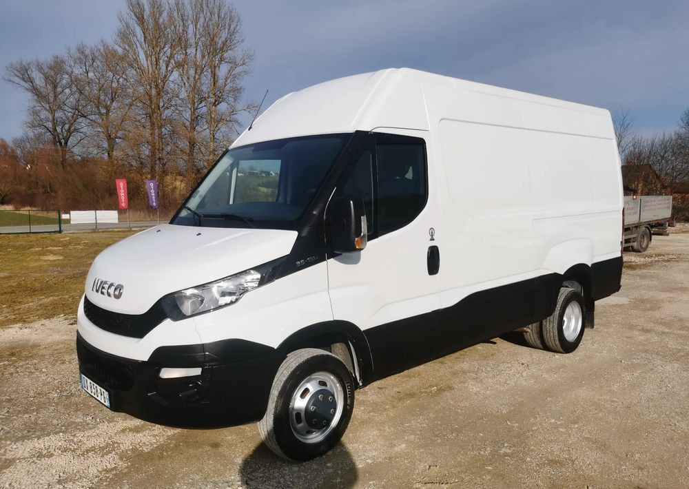 Iveco 35C13 Daily L3H2 bliźniak Klima 2.3-130KM 6-biegów Hak podwójne koła 35-130 L4H2 - Цельнометаллический фургон: фото 1 Iveco 35C13 Daily L3H2 bliźniak Klima 2.3-130KM 6-biegów Hak podwójne koła 35-130 L4H2 - Цельнометаллический фургон: фото 1