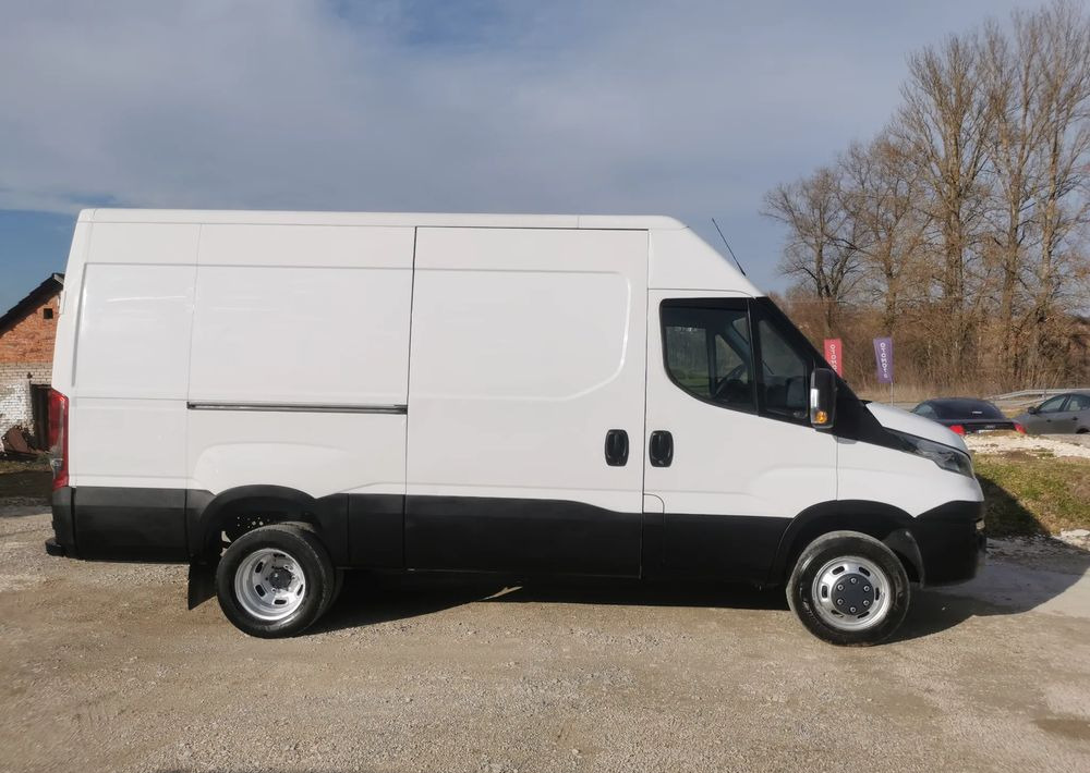 Iveco 35C13 Daily L3H2 bliźniak Klima 2.3-130KM 6-biegów Hak podwójne koła 35-130  L4H2 в лизинг Iveco 35C13 Daily L3H2 bliźniak Klima 2.3-130KM 6-biegów Hak podwójne koła 35-130  L4H2: фото 6
