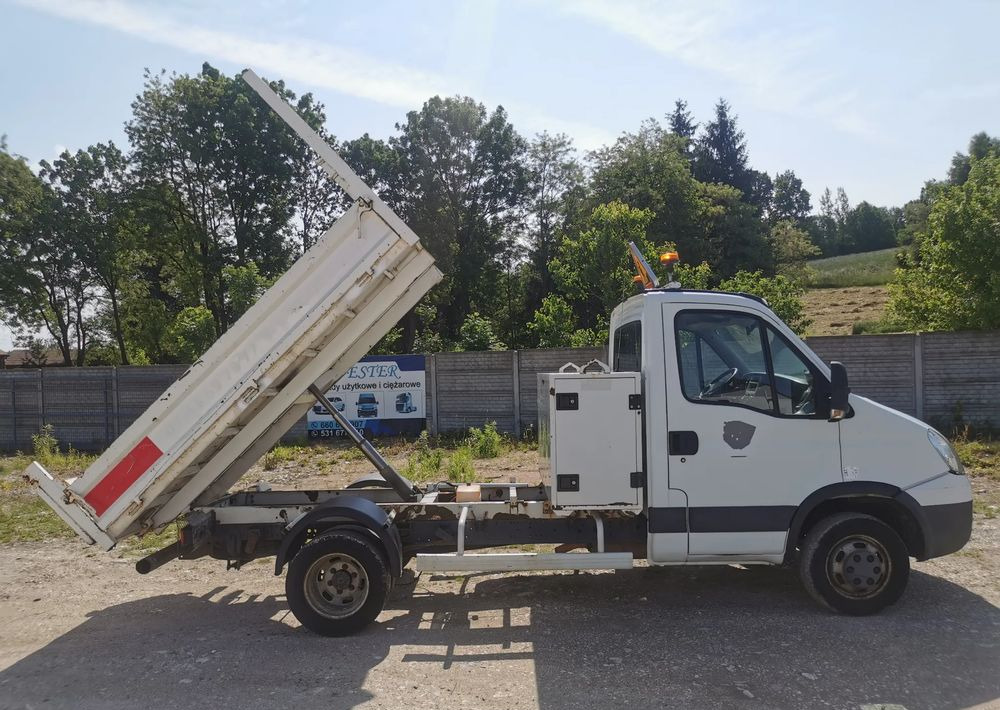 Iveco Daily 35C11 Kiper wywrotka Hak Bliźniak sprowadzony - Малотоннажный самосвал: фото 2 Iveco Daily 35C11 Kiper wywrotka Hak Bliźniak sprowadzony - Малотоннажный самосвал: фото 2