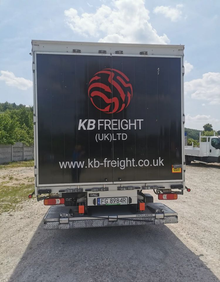 Iveco Daily 72-180 na Gwarancji Burtofirana15pal Dach suwany Winda 1.5T Pneumatyka 70C18 automat Hi-Matic - Тентованный грузовик: фото 4 Iveco Daily 72-180 na Gwarancji Burtofirana15pal Dach suwany Winda 1.5T Pneumatyka 70C18 automat Hi-Matic - Тентованный грузовик: фото 4