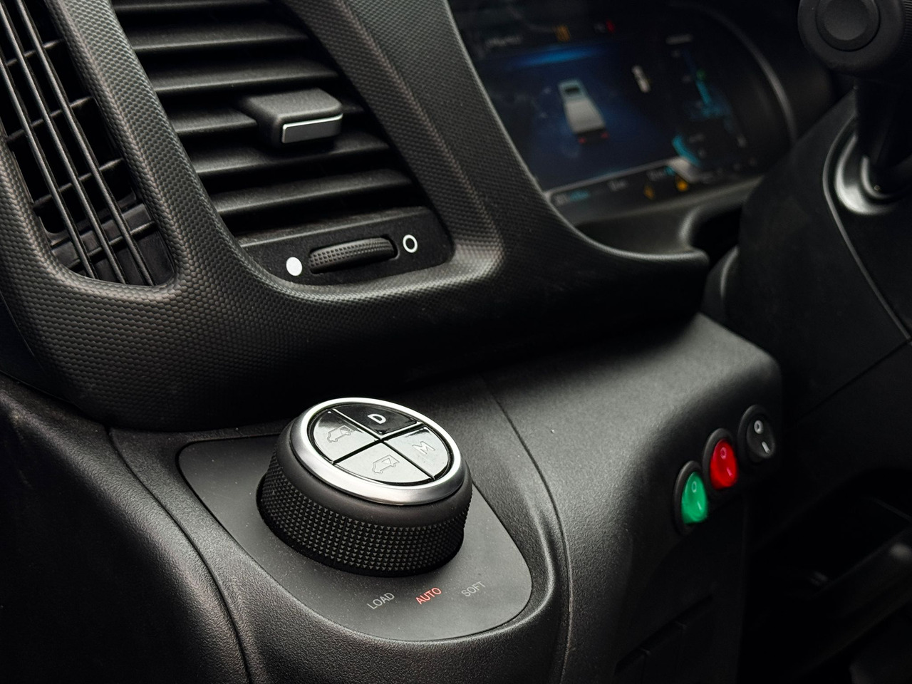 IVECO Daily 35S18HA8/P - Фургон: фото 4 IVECO Daily 35S18HA8/P - Фургон: фото 4