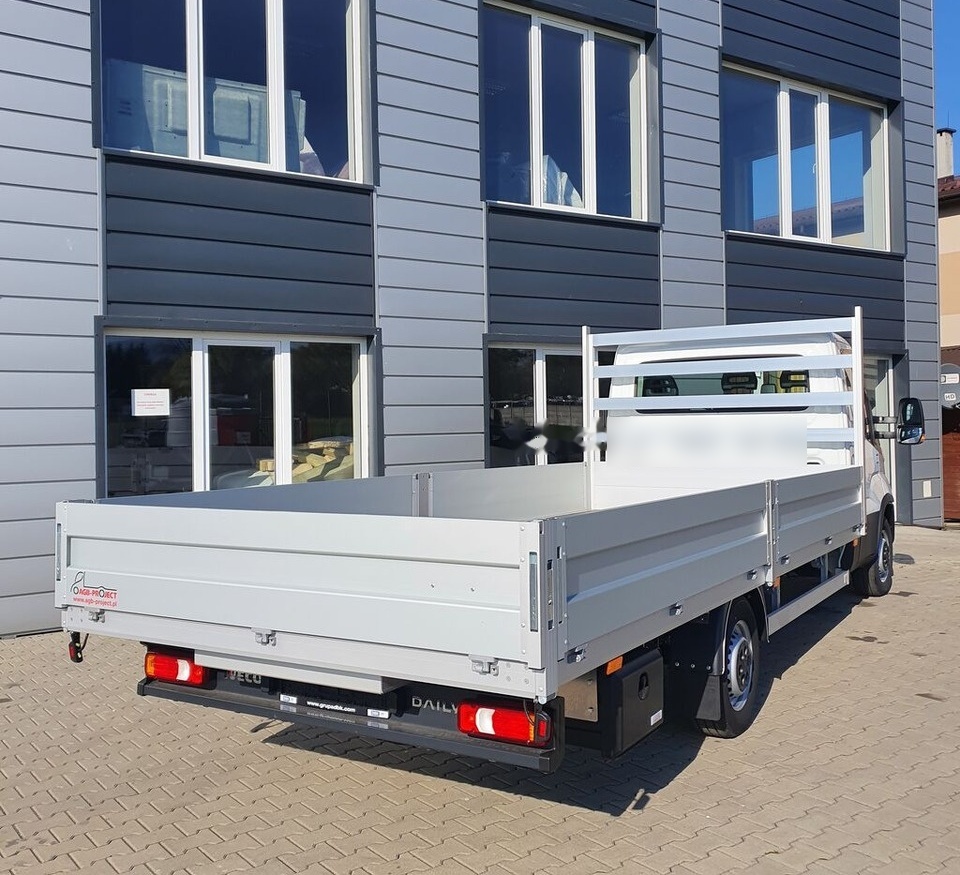 IVECO Daily 35S18 - Малотоннажный бортовой грузовик: фото 3 IVECO Daily 35S18 - Малотоннажный бортовой грузовик: фото 3