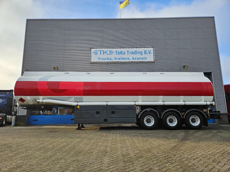 LAG O-3-43 01 47.500 L 5 Compartimenten Digitale meters disc brakes - Полуприцеп-цистерна: фото 3 LAG O-3-43 01 47.500 L 5 Compartimenten Digitale meters disc brakes - Полуприцеп-цистерна: фото 3