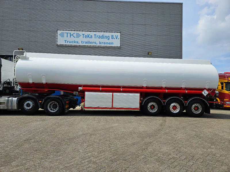 LAG O-3-43 Pt 48.500 L, 6 compartimenten pomp digitale tellers brandstof - Полуприцеп-цистерна: фото 3 LAG O-3-43 Pt 48.500 L, 6 compartimenten pomp digitale tellers brandstof - Полуприцеп-цистерна: фото 3
